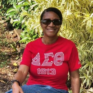 Meet your Posher, Emanuella